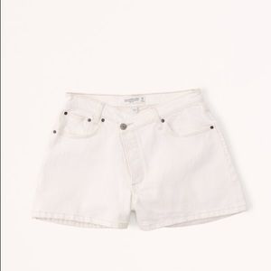 Abercrombie & Fitch 90’s shorts